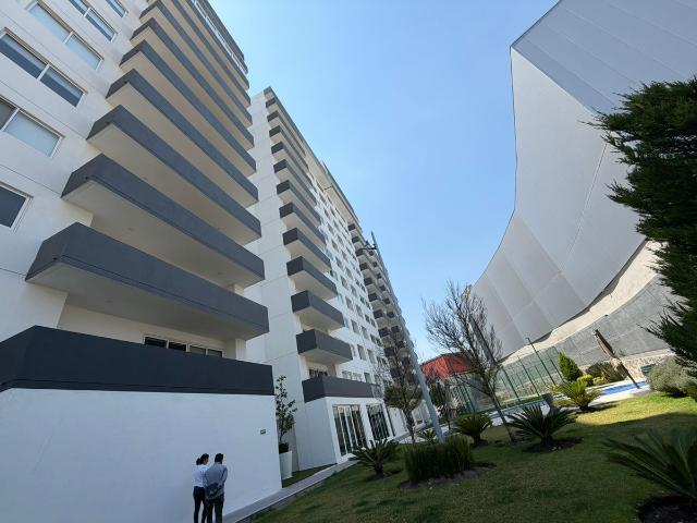 Apartamento a Precio de Oportunidad en Milenio III, Querétaro