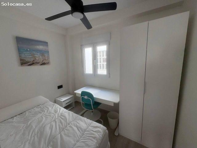 Apartamento a solo 100 metros de Playa del Cura – Torrevieja