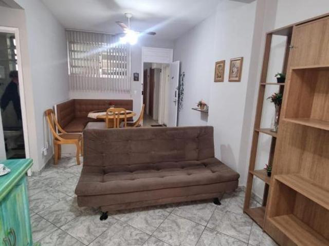Apartamento á venda Mobiliado, Legitimo 1 Dormitório, Elétrica Nova, Pintura Nova, frente Mar
