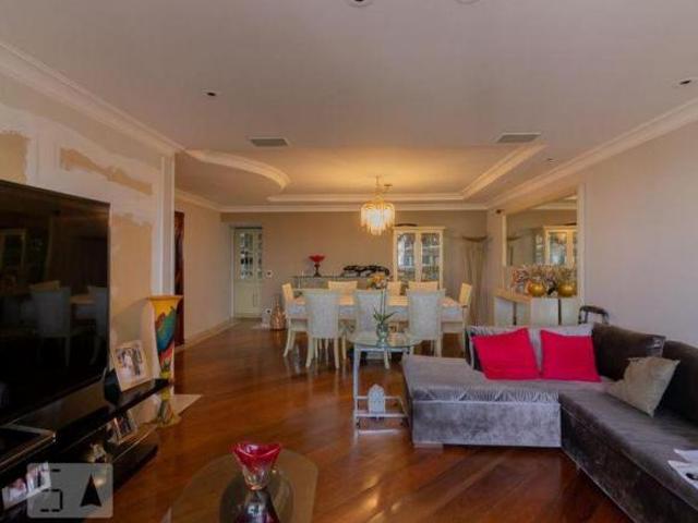 Apartamento à Venda Moema, 2 Quartos, 160 m2