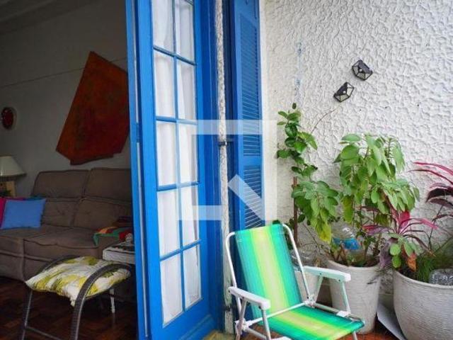 Apartamento à Venda Moinhos de Vento, 2 Quartos, 96 m² Porto Alegre