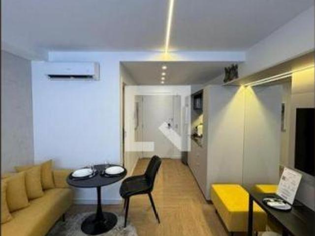 Apartamento à Venda Mont&apos Serrat, 1 Quarto, 29 m² Porto Alegre