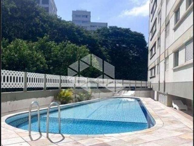 Apartamento à venda na Av. Braz Leme último andar com vista para o Campo de Marte