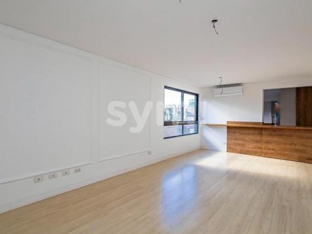 Apartamento à venda na Água Verde