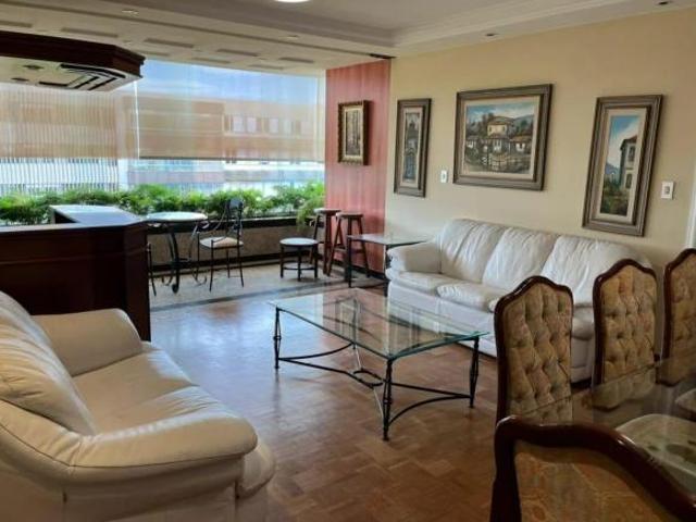 Apartamento à Venda na Asa Norte, Brasília 132m² e 3 Quartos