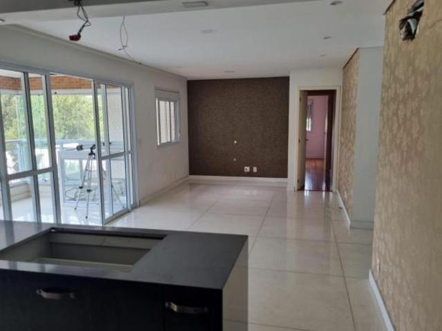 Apartamento à Venda na Barra Funda 112m², 3 Suítes, 2 Vagas de Garagem por R$
