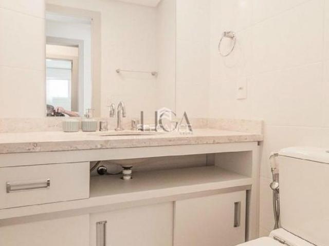 Apartamento à venda na Bela Vista, Porto Alegre RS: 2 quartos, 1 suíte, 4 banheiros, 1 vaga de garag