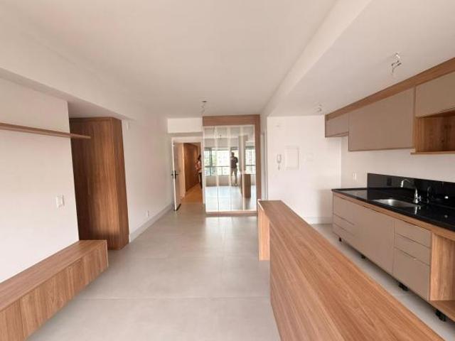 APARTAMENTO À VENDA NA BOA VIAGEM