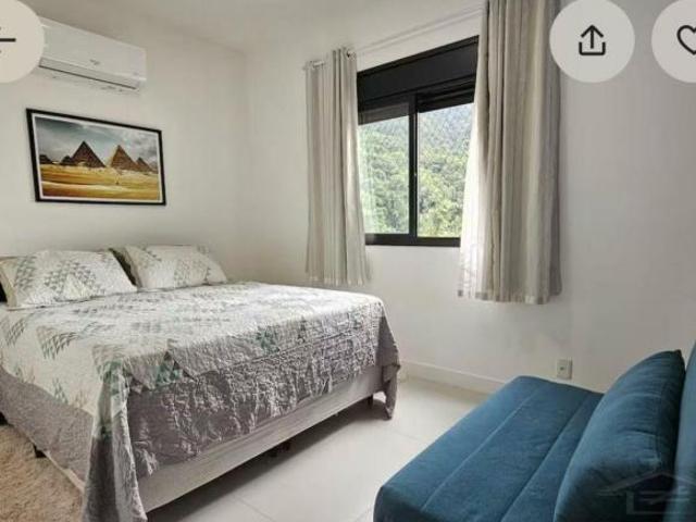 APARTAMENTO À VENDA NA ENSEADA UBATUBA VARANDA COM CHURRASQUEIRA