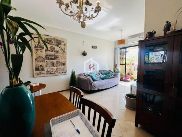 Apartamento à venda na Esplanada Independência