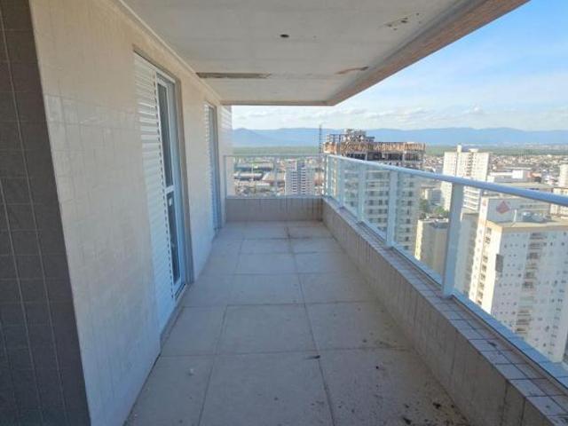 Apartamento à venda na Guilhermina, em Praia Grande SP
