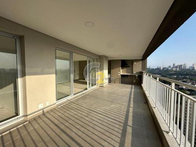 Apartamento à venda na Lapa, 127m² com 3 suítes, 2 vagas de garagem e depósito