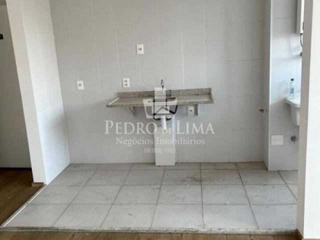 Apartamento à venda na Penha | 48 m², 2 quartos, sacada e 1 vaga