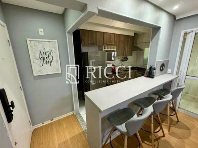 Apartamento à venda na Ponta da Praia, 2 quartos, 1 suíte