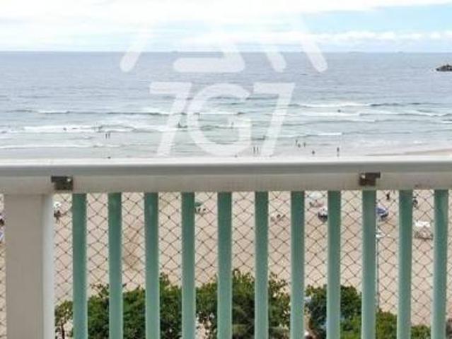 APARTAMENTO À VENDA NA PRAIA DAS PITANGUEIRAS GUARUJÁ