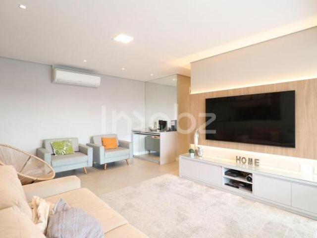 Apartamento à venda na Rua Doutor Rafael Correia, 174 Vila Romana São Paulo SP