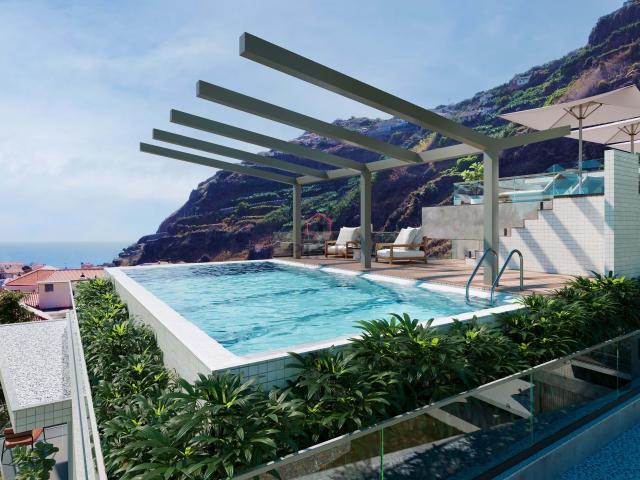 Apartamento à Venda na Ribeira Brava T1 com Piscina
