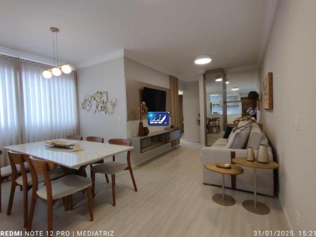 Apartamento à venda na Sagrada Família