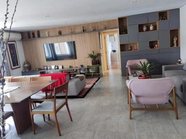 Apartamento à venda na Santa Cecília