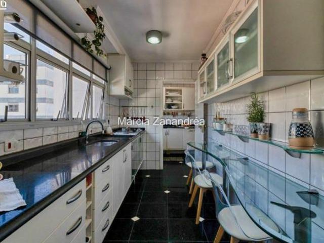 Apartamento à venda na Vila Adyana
