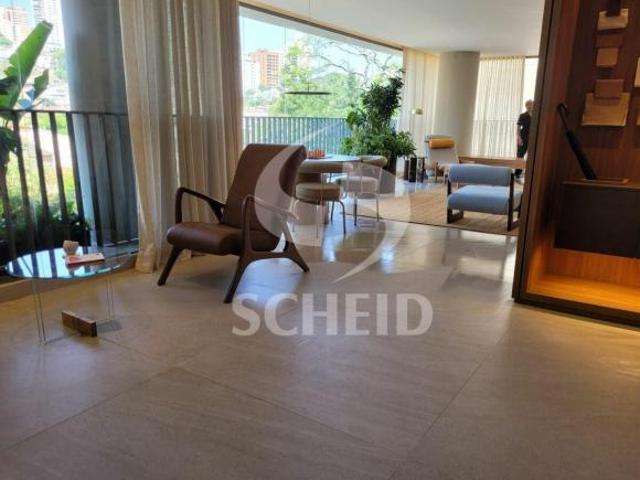 Apartamento à venda na Vila Madalena com 362m2 4 suítes