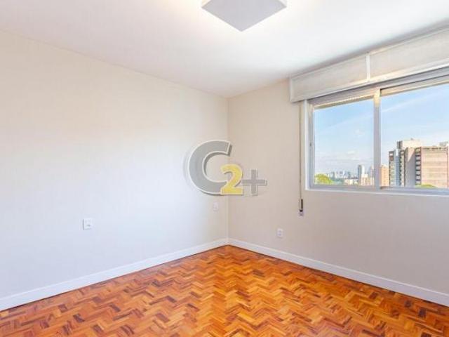 Apartamento à venda na Vila Mariana, 3 quartos sendo 1 suíte, 1 vaga