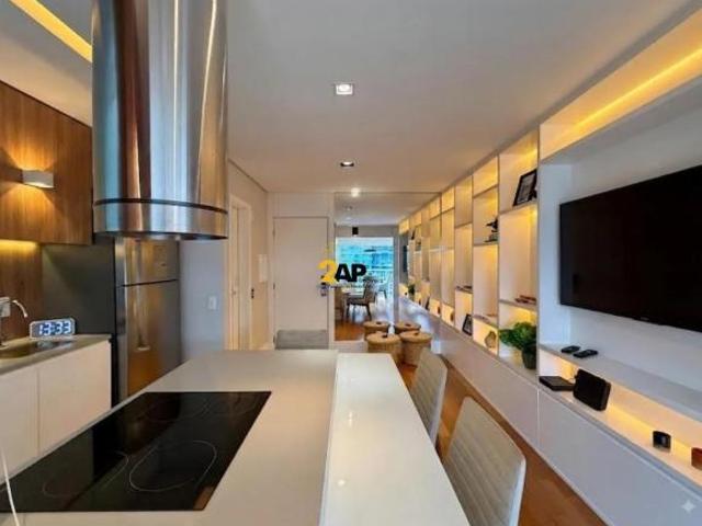 Apartamento à venda na Vila Nova Conceição, MOBILIADO: 1 quarto, 1 suíte, 2 banh