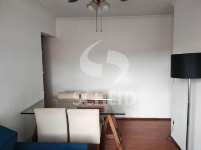 Apartamento à venda na Vila Santa Catarina, com dois quartos e uma vaga de garagem