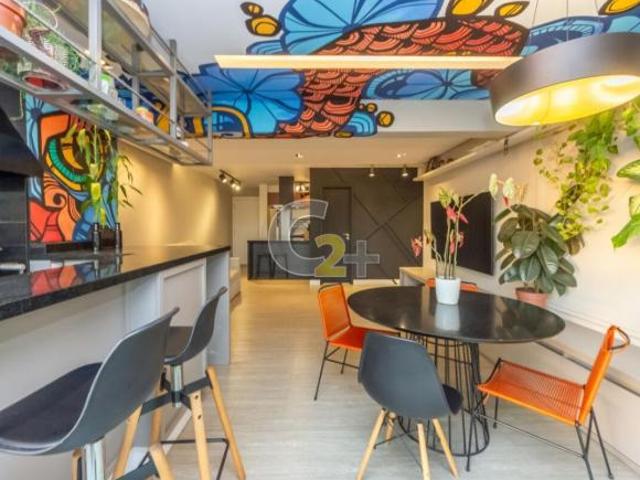 Apartamento à venda na Vila Romana com 2 suítes, 2 vagas de garagem