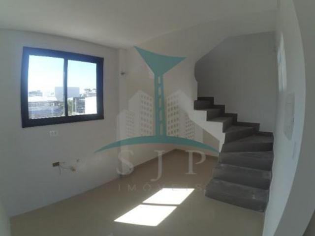 Apartamento à venda no Monte Líbano em São José dos Pinhais PR: 3 quartos, 1 suíte, 1 sala, 3 banhei