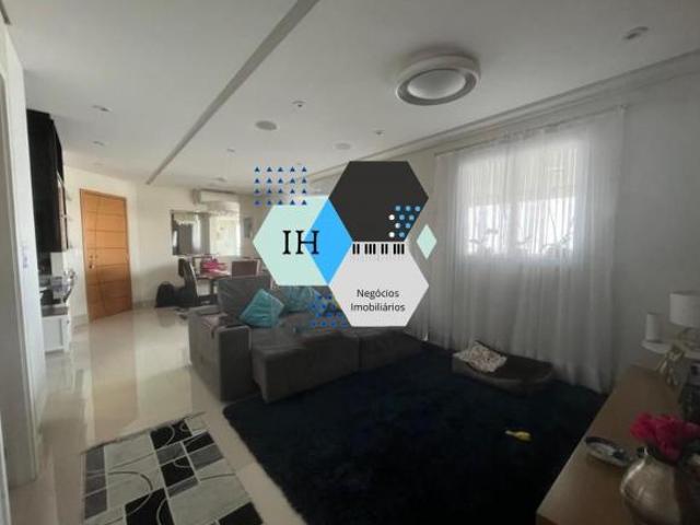 Apartamento a Venda no Morumbi com 2 suítes e 2 vagas