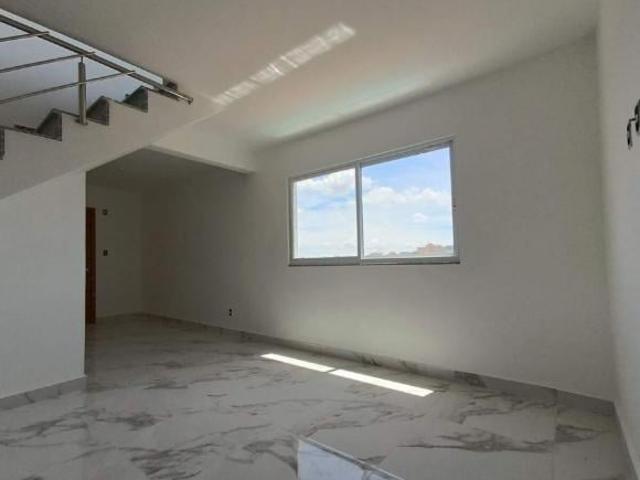 Apartamento à venda no bairro Araguaia em Belo Horizonte/MG
