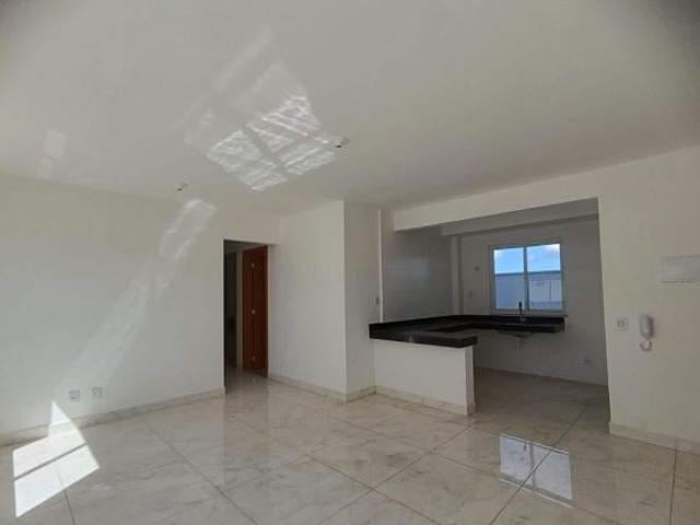 Apartamento à venda no bairro Araguaia em Belo Horizonte/MG