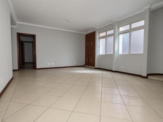 Apartamento à venda no bairro Centro em Passos/MG
