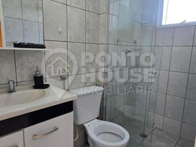 Apartamento à venda no bairro Ipiranga com 2 dormitórios, 1 banheiro e 1 vaga