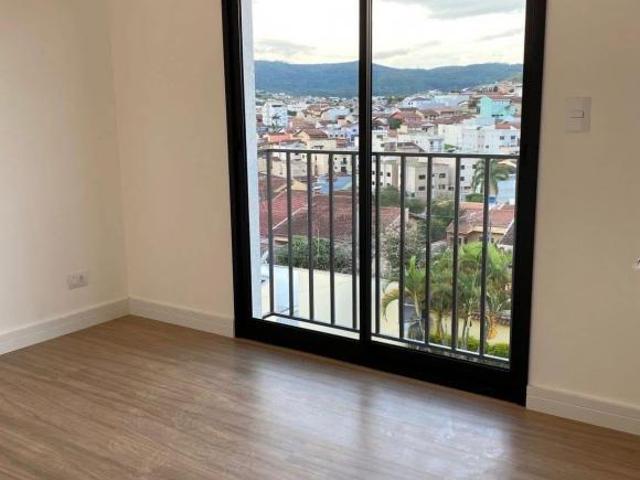 Apartamento à venda no bairro Jardim das Azaléias Poços de Caldas/MG