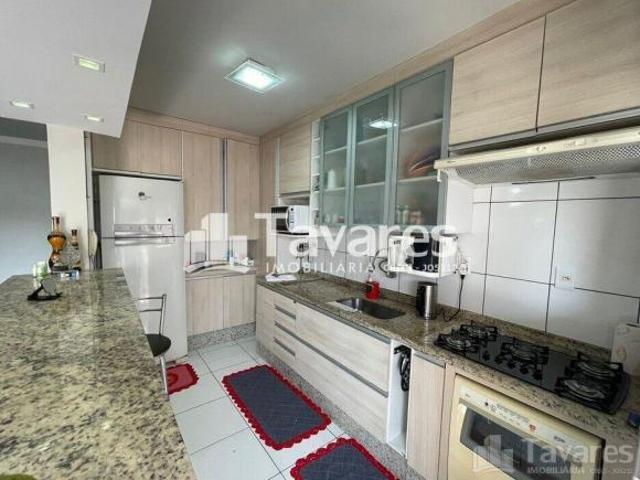 Apartamento à venda no bairro Jardim Mediterrâneo Umuarama/PR