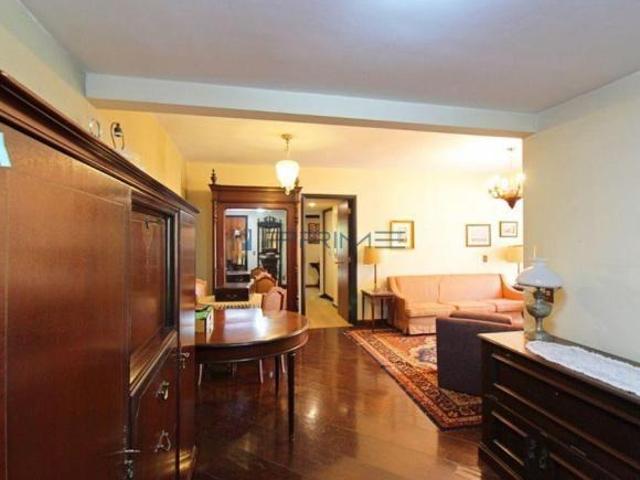 Apartamento à venda no bairro Moinhos de Vento Porto Alegre/RS
