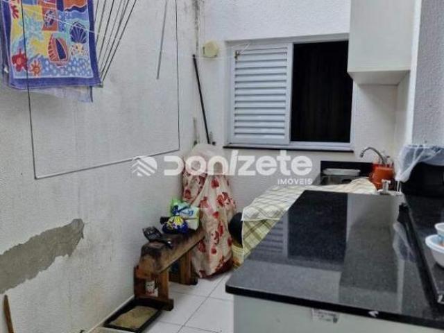 Apartamento à venda no bairro Pinheirinho, Santo André