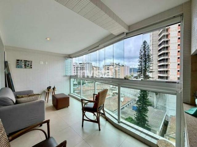 Apartamento à venda no bairro Ponta da Praia