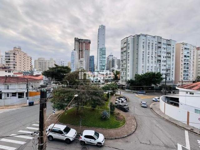 Apartamento à venda no bairro Ponta da Praia
