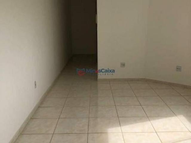Apartamento a venda no Bairro Primavera em predio com elevador