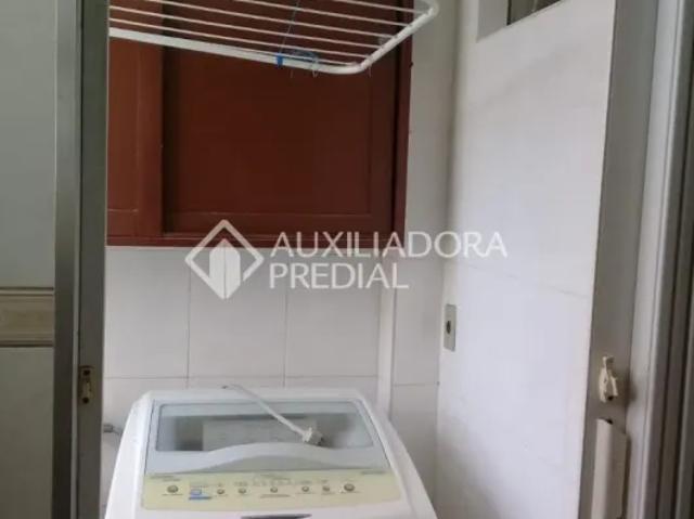 Apartamento à venda no bairro Santo Antônio com 49 m² e 3 dormitórios/quartos