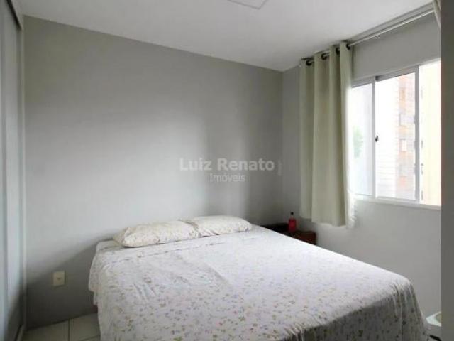 Apartamento à venda no bairro Sagrada Família