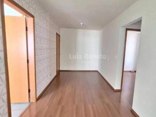 Apartamento à venda no bairro Sagrada Família
