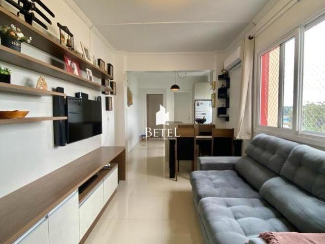 Apartamento à venda no bairro Sagrada Família Caxias do Sul/RS