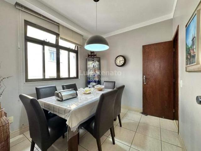 Apartamento à venda no bairro Sion