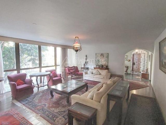 Apartamento à venda no Cambuí em Campinas