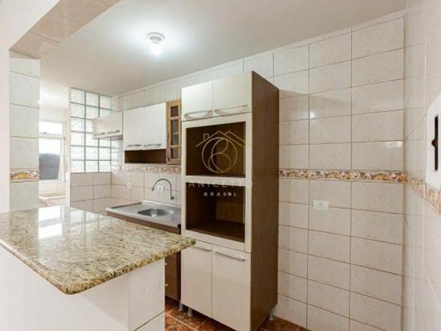 Apartamento à venda no Capão Raso