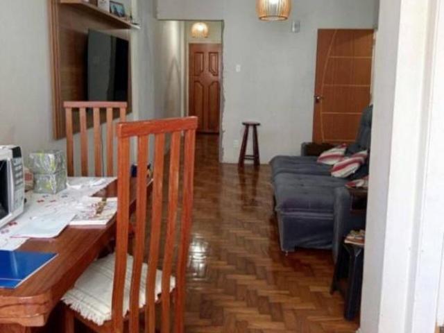 Apartamento à venda no Centro